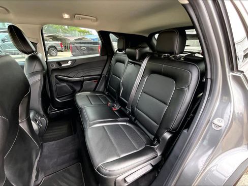 Used 2022 Ford Escape SEL w/ Technology Package FWD image 21