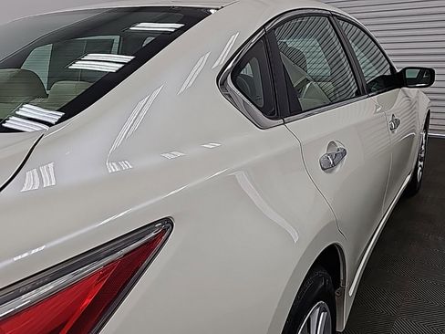 Used 2015 Nissan Altima 2.5 S w/ Power Driver Seat Package image 9