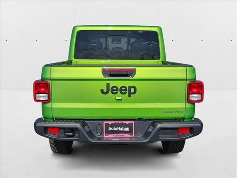 New 2025 Jeep Gladiator Sport image 5