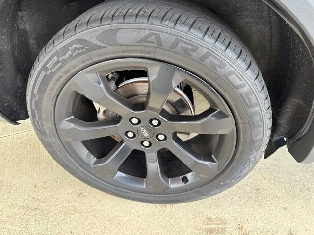 Used 2023 Ford Explorer ST-Line w/ Class IV Trailer Tow Package AWD/4WD image 38