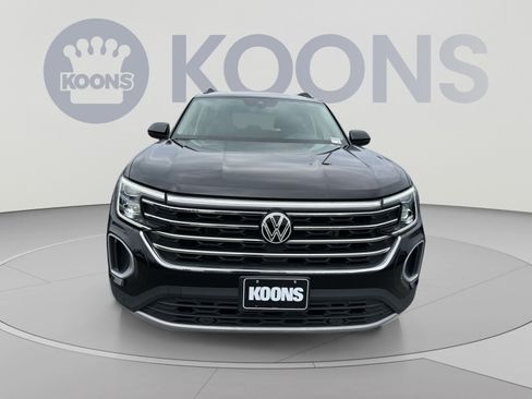Used 2025 Volkswagen Atlas SE AWD/4WD image 19