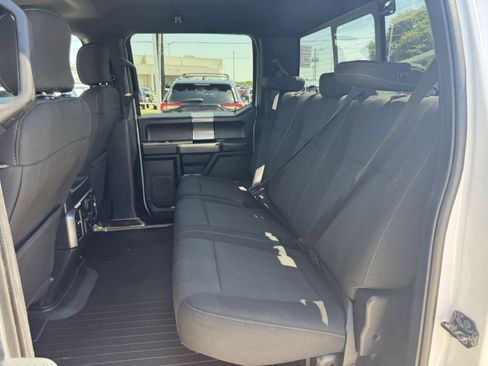 Used 2017 Ford F150 XLT w/ Equipment Group 302A Luxury AWD/4WD image 28