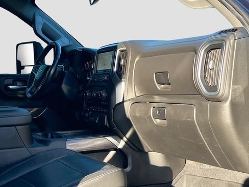 Used 2020 Chevrolet Silverado 2500 LTZ w/ LTZ Convenience Package AWD/4WD image 31