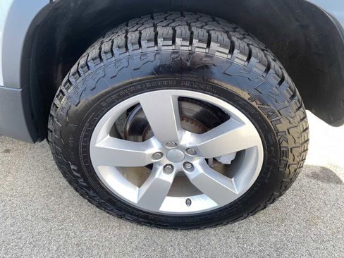 Used 2020 Land Rover Defender 110 First Edition image 51