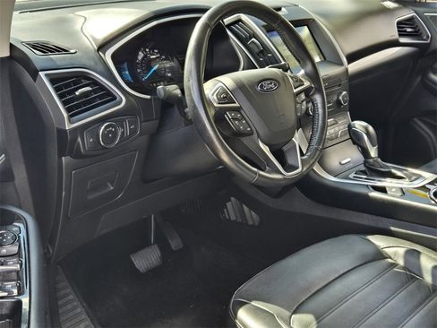 Used 2017 Ford Edge SEL w/ Equipment Group 201A image 11