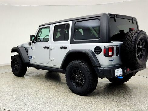 Used 2024 Jeep Wrangler Unlimited AWD/4WD image 7