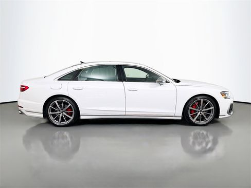 New 2025 Audi S8 4.0T image 8