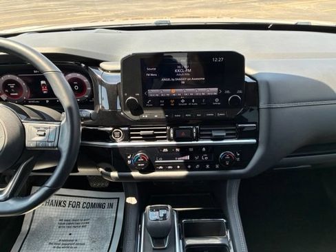 Certified 2023 Nissan Pathfinder Platinum FWD image 15