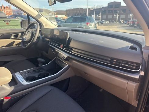 New 2026 Kia Carnival LXS image 18