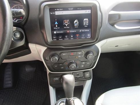 Used 2022 Jeep Renegade Limited image 16