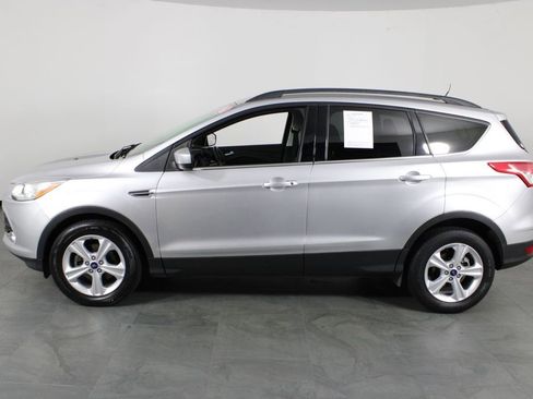 Used 2016 Ford Escape SE w/ SE Leather Comfort Package image 11