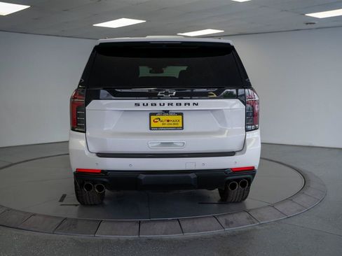 Used 2025 Chevrolet Suburban Z71 AWD/4WD image 6