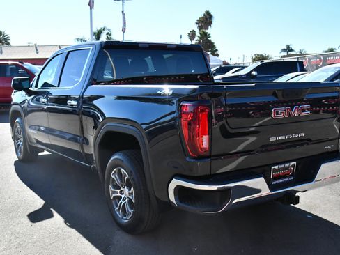 Used 2025 GMC Sierra 1500 SLT AWD/4WD image 6