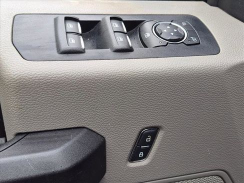 Used 2018 Ford F150 XL w/ Equipment Group 101A Mid image 13