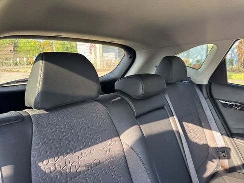 Used 2025 Kia Seltos S image 14