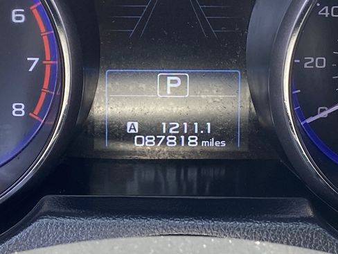 Used 2017 Subaru Outback 2.5i Limited AWD/4WD image 32