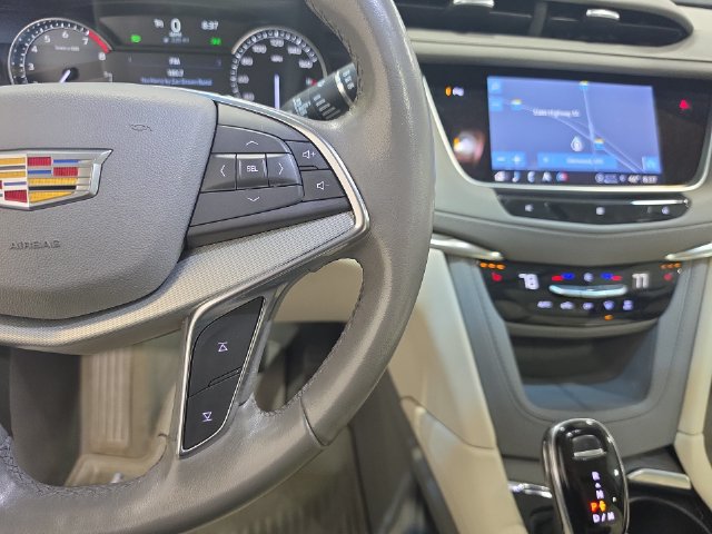 Used 2021 Cadillac XT5 Premium Luxury AWD/4WD image 13
