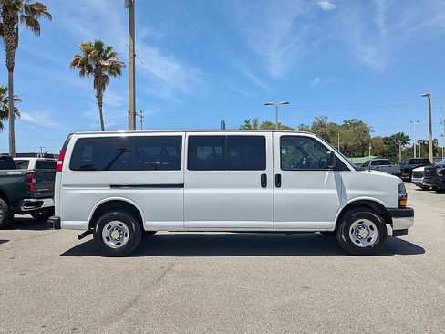 Certified 2024 Chevrolet Express 3500 LT w/ LT Preferred Equipment Group RWD image 5