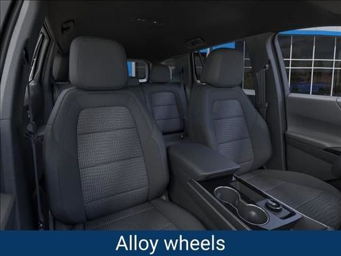 New 2026 Chevrolet Equinox LT image 18