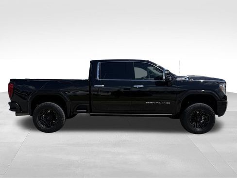 Used 2021 GMC Sierra 2500 Denali w/ Denali Black Diamond Edition AWD/4WD image 27