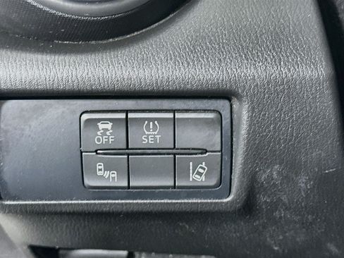 Used 2017 MAZDA MX-5 Miata RF Grand Touring RWD image 17