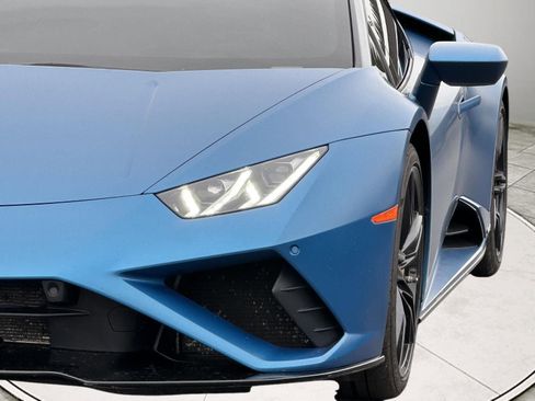 Used 2020 Lamborghini Huracan EVO RWD image 57