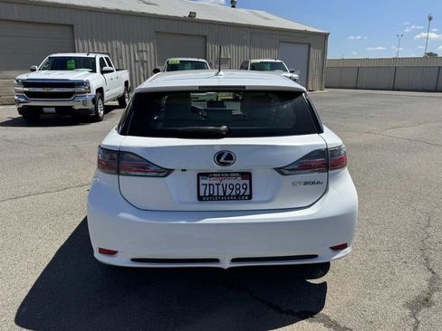 Used 2013 Lexus CT 200h w/ Premium Pkg w/Navigation image 8