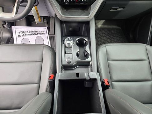 New 2026 Ford Explorer Active w/ Active Comfort Package RWD image 25