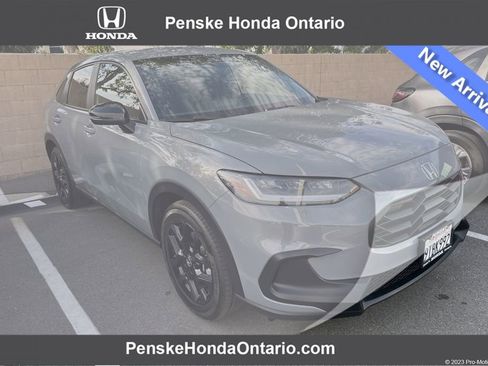 Certified 2025 Honda HR-V Sport image 1