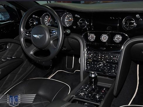 Used 2013 Bentley Mulsanne RWD image 29