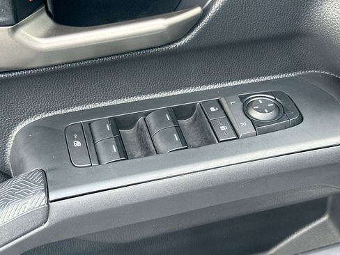 Used 2024 Toyota Tacoma TRD Off-Road image 13