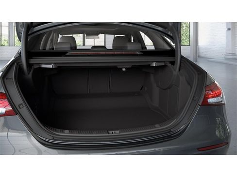 Used 2023 Mercedes-Benz E 350 4MATIC Sedan image 7