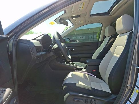Used 2025 Honda CR-V EX image 14