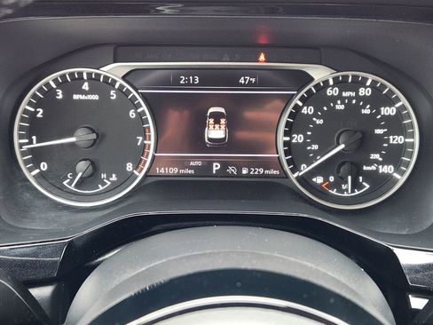 Used 2023 Nissan Pathfinder Platinum AWD/4WD image 12