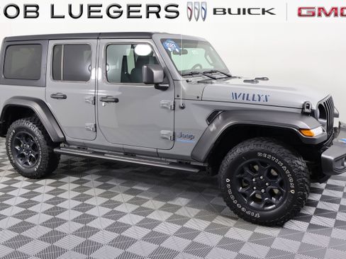 Used 2023 Jeep Wrangler Unlimited w/ Cold Weather Group AWD/4WD image 2