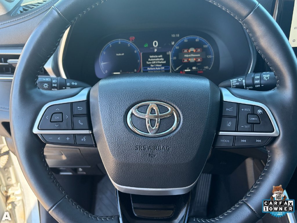 Used 2025 Toyota Highlander Platinum AWD/4WD image 20