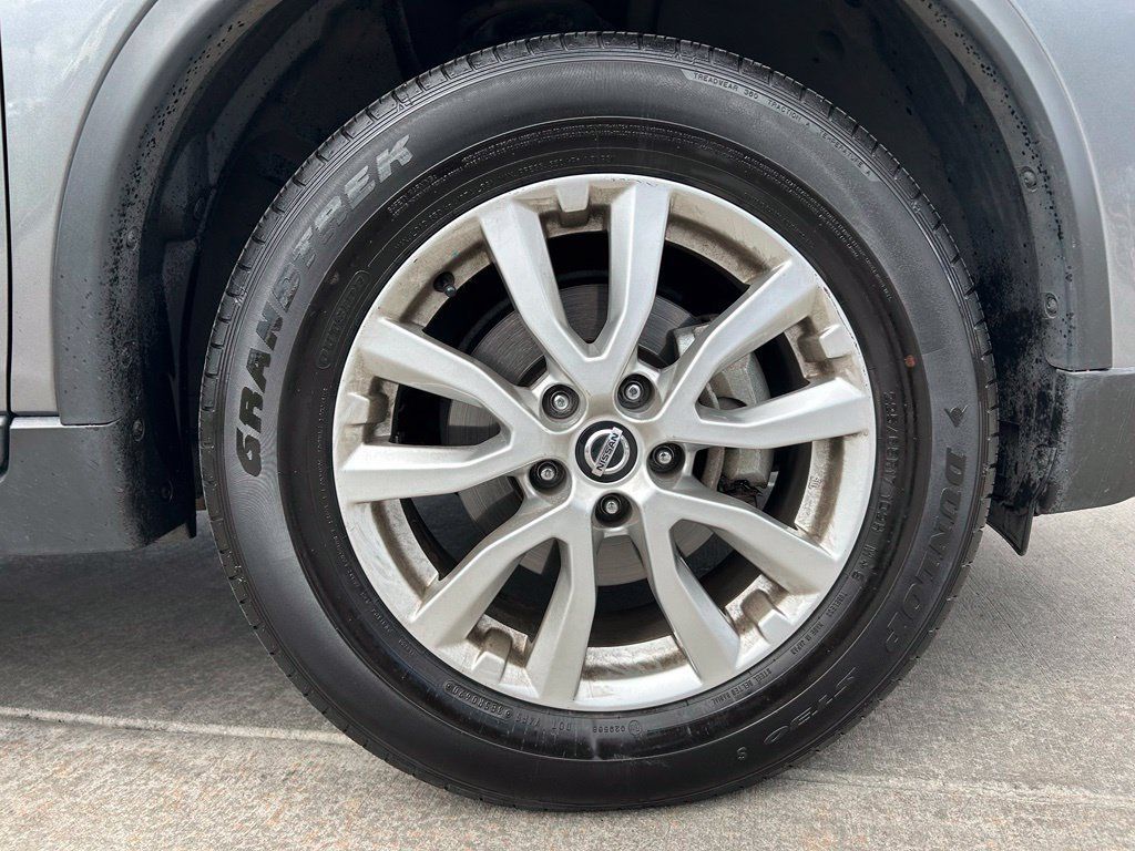 Used 2020 Nissan Rogue SV AWD/4WD image 33