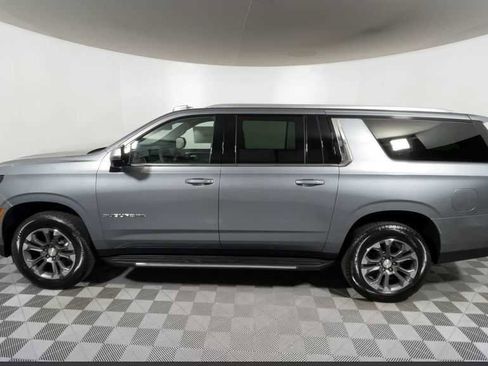 New 2026 Chevrolet Suburban LT w/ Comfort Package image 11