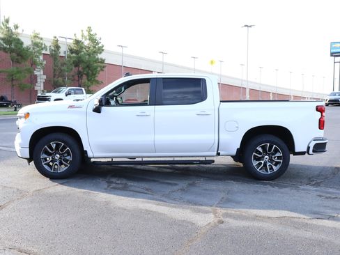 Used 2022 Chevrolet Silverado 1500 RST AWD/4WD image 31
