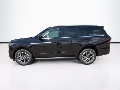 New 2026 Lincoln Navigator Premiere AWD/4WD image 8