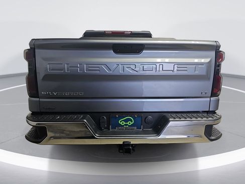 Used 2022 Chevrolet Silverado 1500 LT AWD/4WD image 5