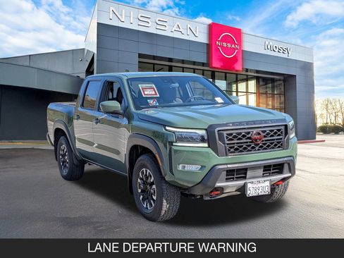 Certified 2023 Nissan Frontier PRO-4X w/ Pro Convenience Package image 2