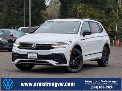 Certified 2022 Volkswagen Tiguan SE R-Line