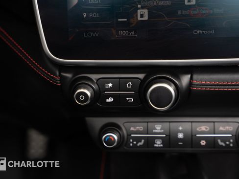 Used 2020 Ferrari Portofino RWD image 29