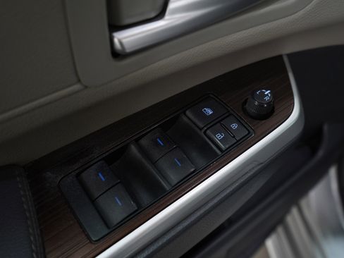 Used 2021 Toyota Sienna XLE image 23