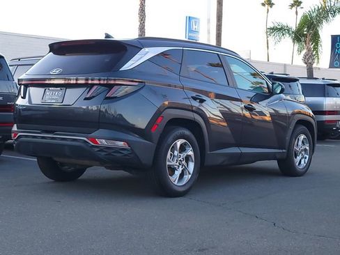 Used 2023 Hyundai Tucson SEL image 2