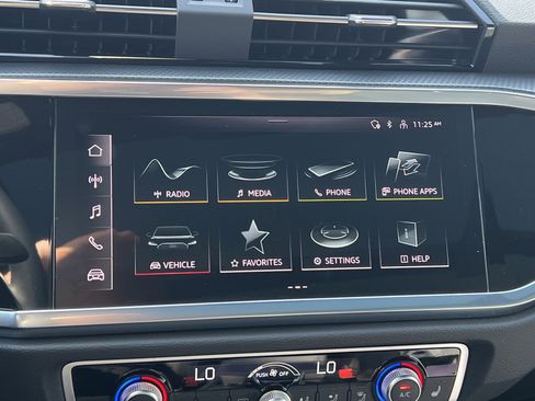 Used 2025 Audi Q3 2.0T Premium w/ Convenience Package image 25