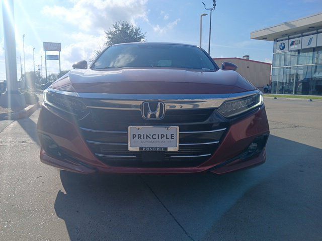 Used 2022 Honda Accord Touring image 2