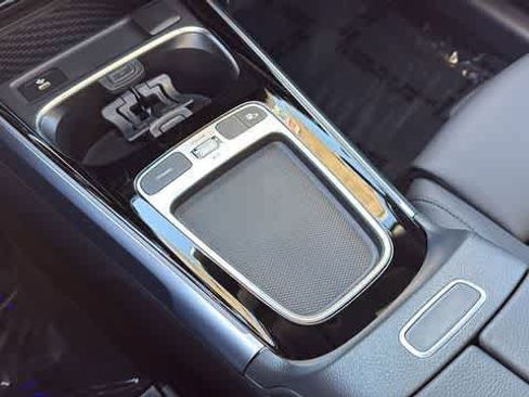 Used 2026 Mercedes-Benz GLB 250 4MATIC image 24