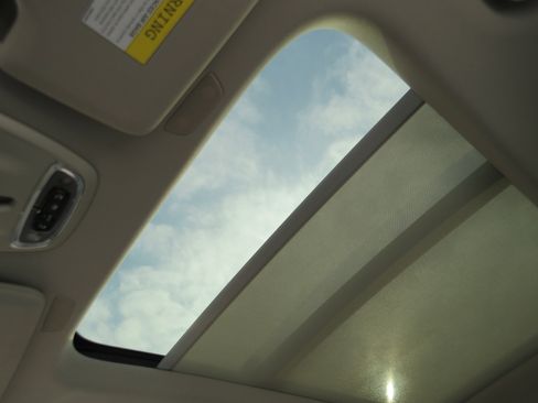 Used 2020 Volvo XC90 T6 Momentum w/ Protection Package Premier image 25